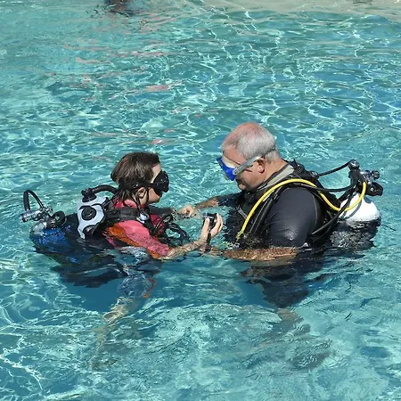 Camping De Plein Air Le Chanset 3*