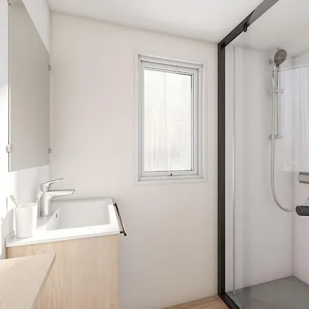 De Plein Air Le Chanset 3*