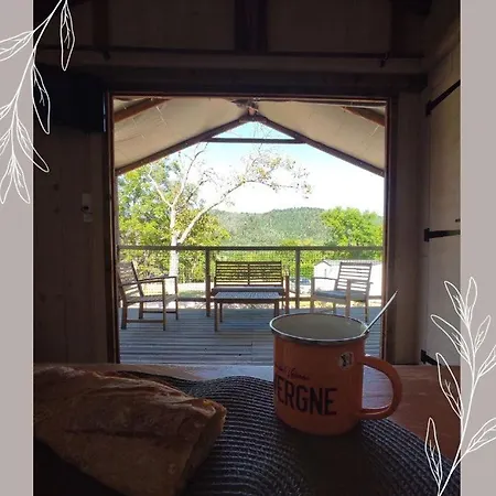 De Plein Air Le Chanset 3* Ceyrat